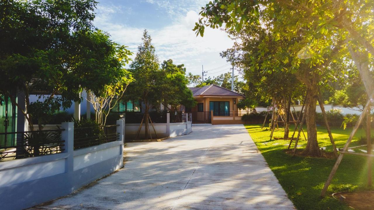 Baan Nern Khao Resort Pattaya Banhuajjaj Kültér fotó