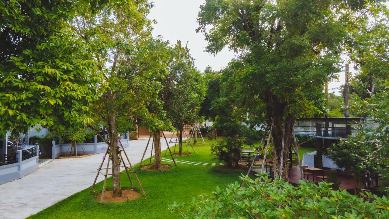 Baan Nern Khao Resort Pattaya Banhuajjaj Kültér fotó